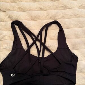 lululemon athletica Black Cross-Back Sports Bra- SIZE 4